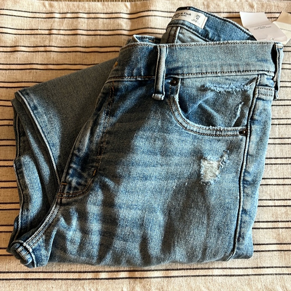 NWT Size 25/0 Abercrombie high rise skinny jeans
